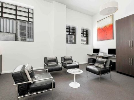 Mantra Collins Hotel