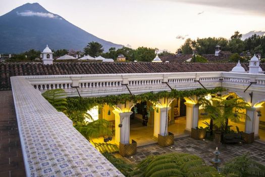 Pensativo House Hotel