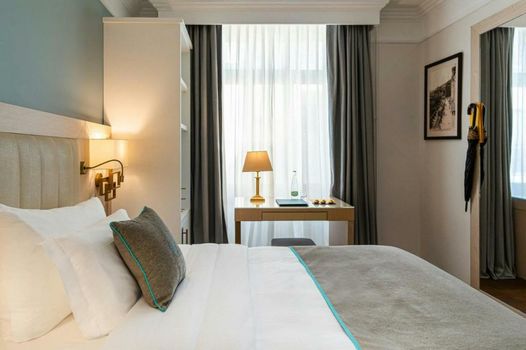 Grand Hotel Suisse Majestic, Autograph Collection