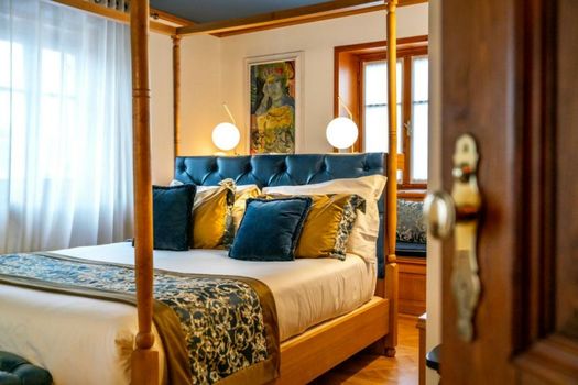 Ambra Cortina Luxury&Fashion Hotel