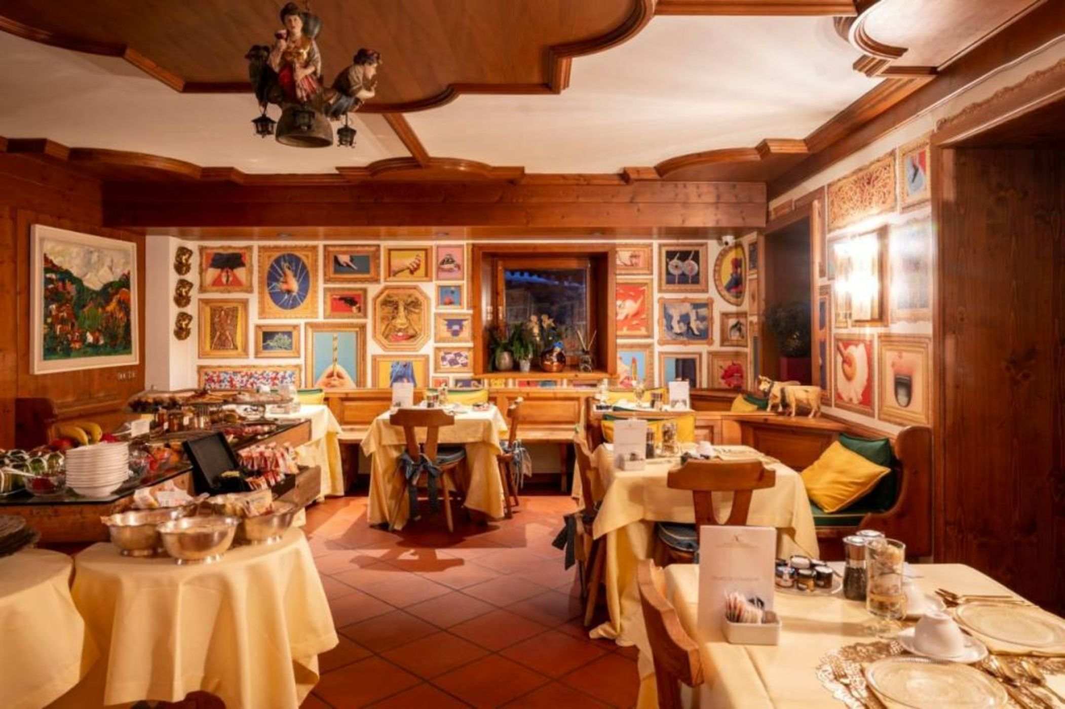 Ambra Cortina Luxury&Fashion Hotel