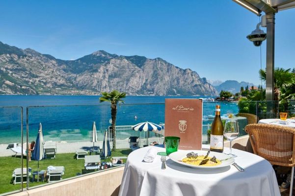 Hotel Castello Lake Front