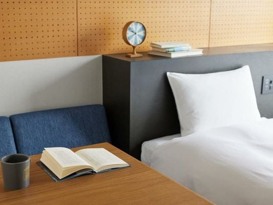 LAMP LIGHT BOOKS HOTEL fukuoka