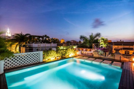 Ananda Hotel Boutique