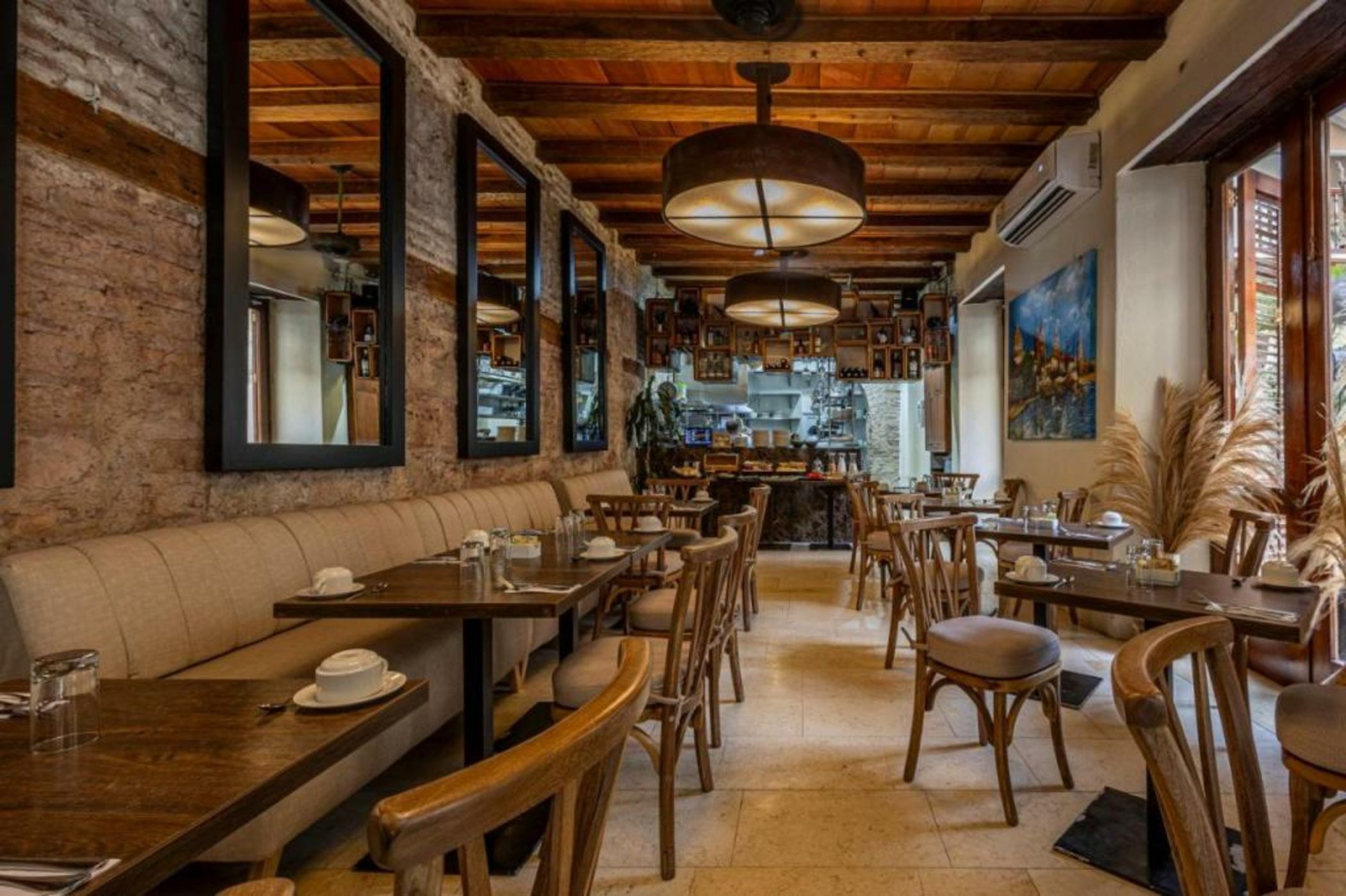 Ananda Hotel Boutique