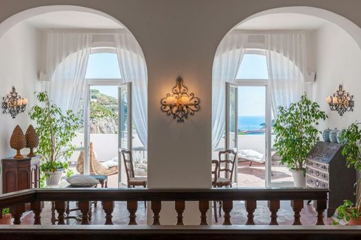 Hotel Chiaia Di Luna