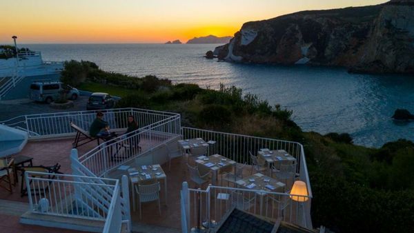 Hotel Chiaia Di Luna