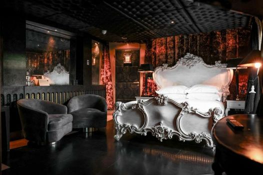 Crazy Bear Stadhampton