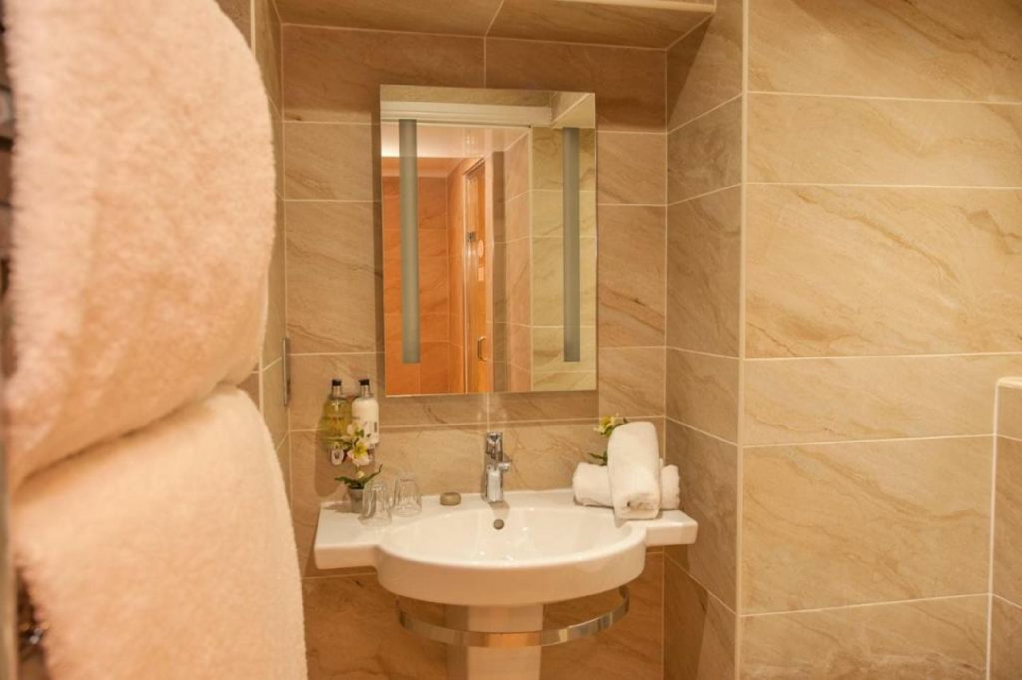 Windermere Boutique Hotel Spa Suites & Hot Tubs