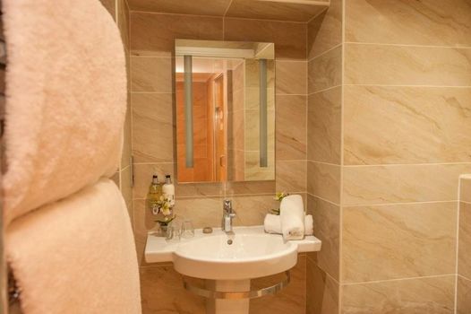 Windermere Boutique Hotel Spa Suites & Hot Tubs