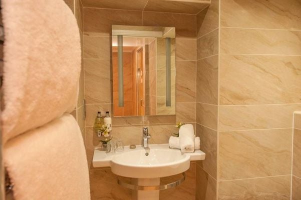Windermere Boutique Hotel Spa Suites & Hot Tubs