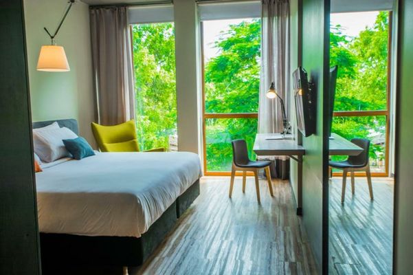 Five Hotel & Residences