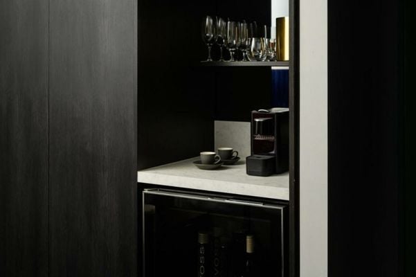 Midnight Hotel, Autograph Collection