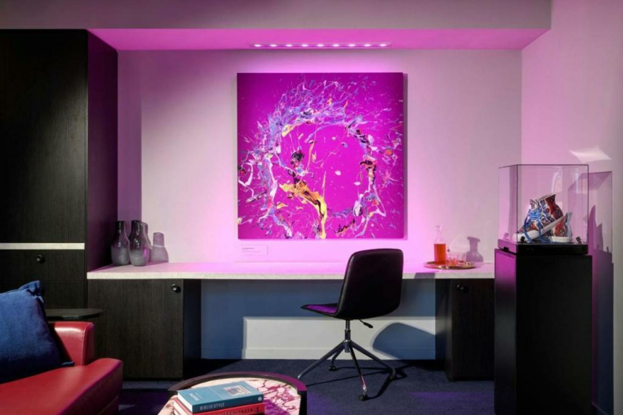 Midnight Hotel, Autograph Collection