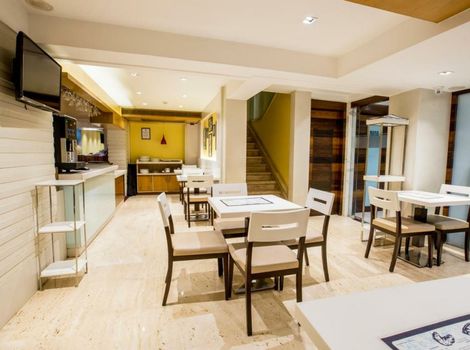 Hotel Bawa Continental