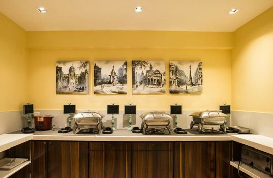 Hotel Bawa Continental