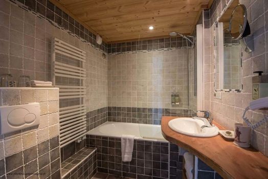 Les Grands Montets Hotel & Spa