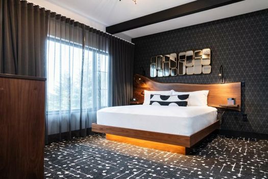 The Earl in Charlevoix