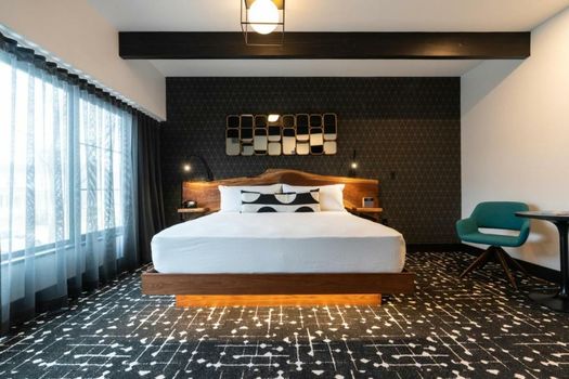 The Earl in Charlevoix