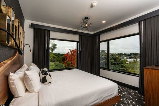 The Earl in Charlevoix