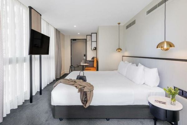 Brady Hotels Jones Lane