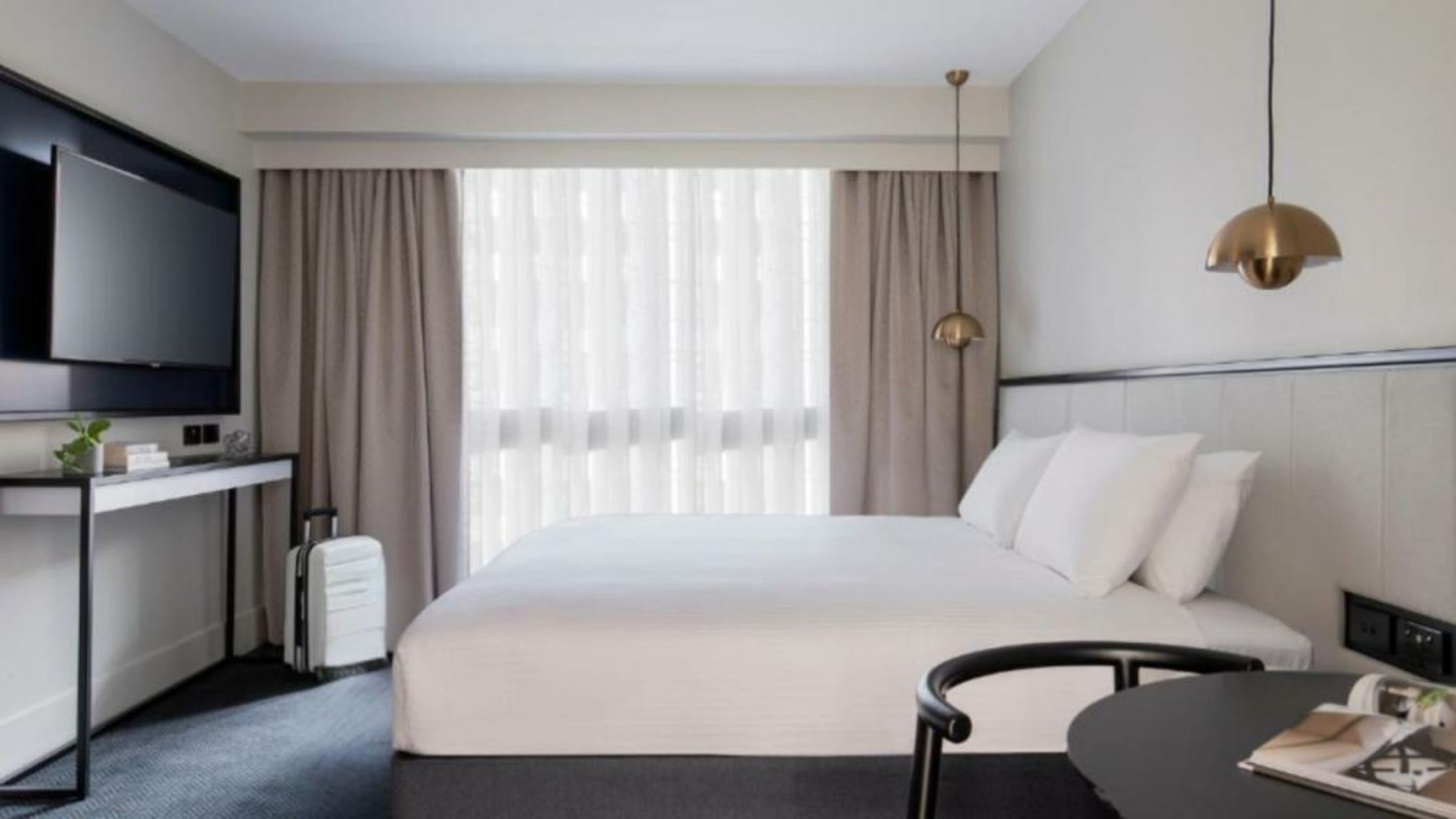 Brady Hotels Jones Lane