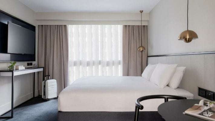 Brady Hotels Jones Lane