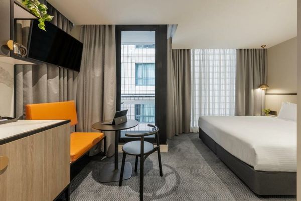 Brady Hotels Jones Lane