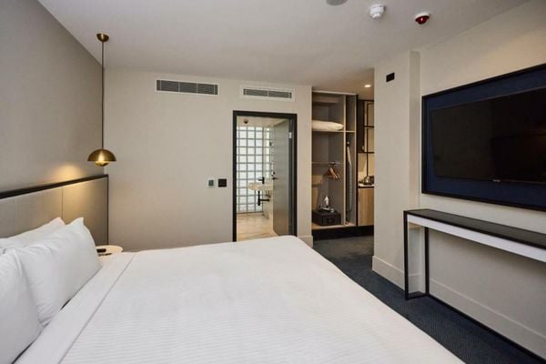 Brady Hotels Jones Lane