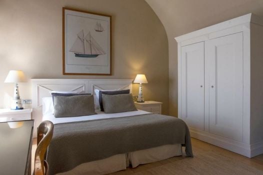 El Far Hotel Restaurant