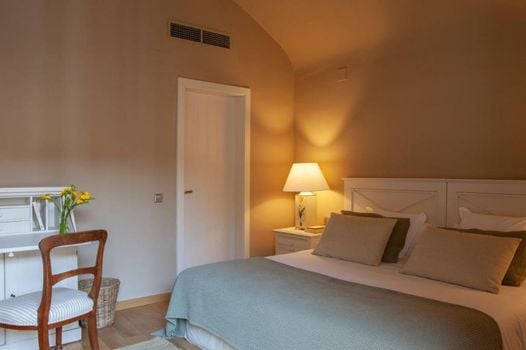 El Far Hotel Restaurant