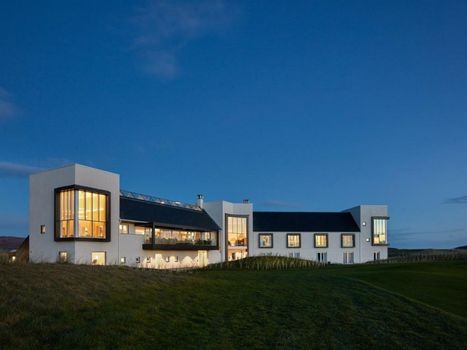 Another Place, The Machrie