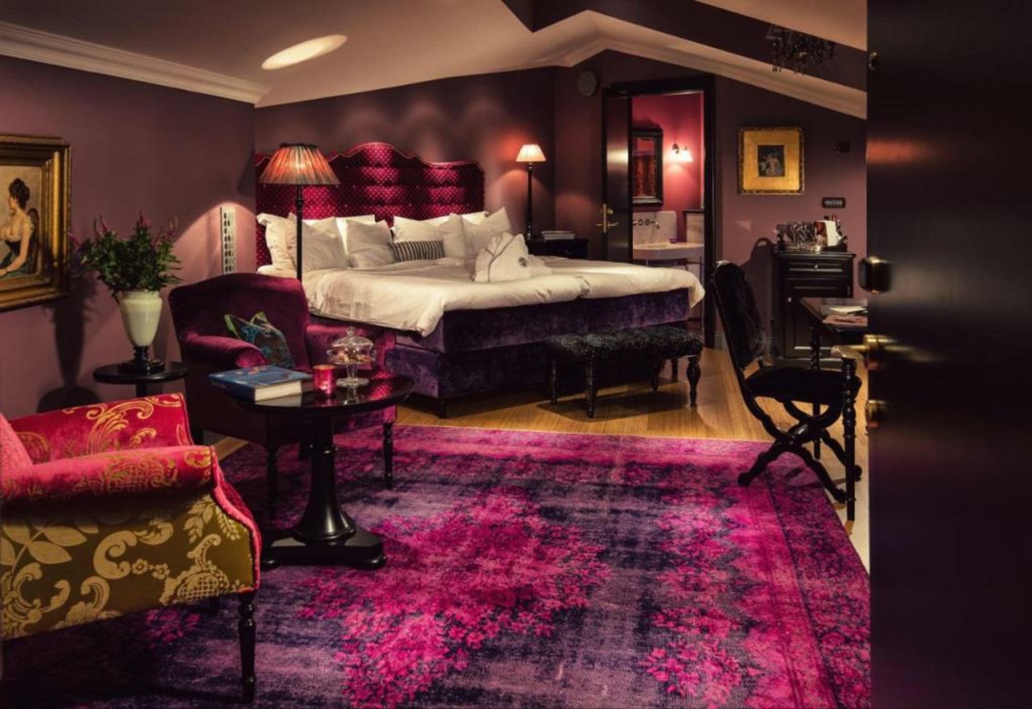 Dorsia Hotel & Restaurant