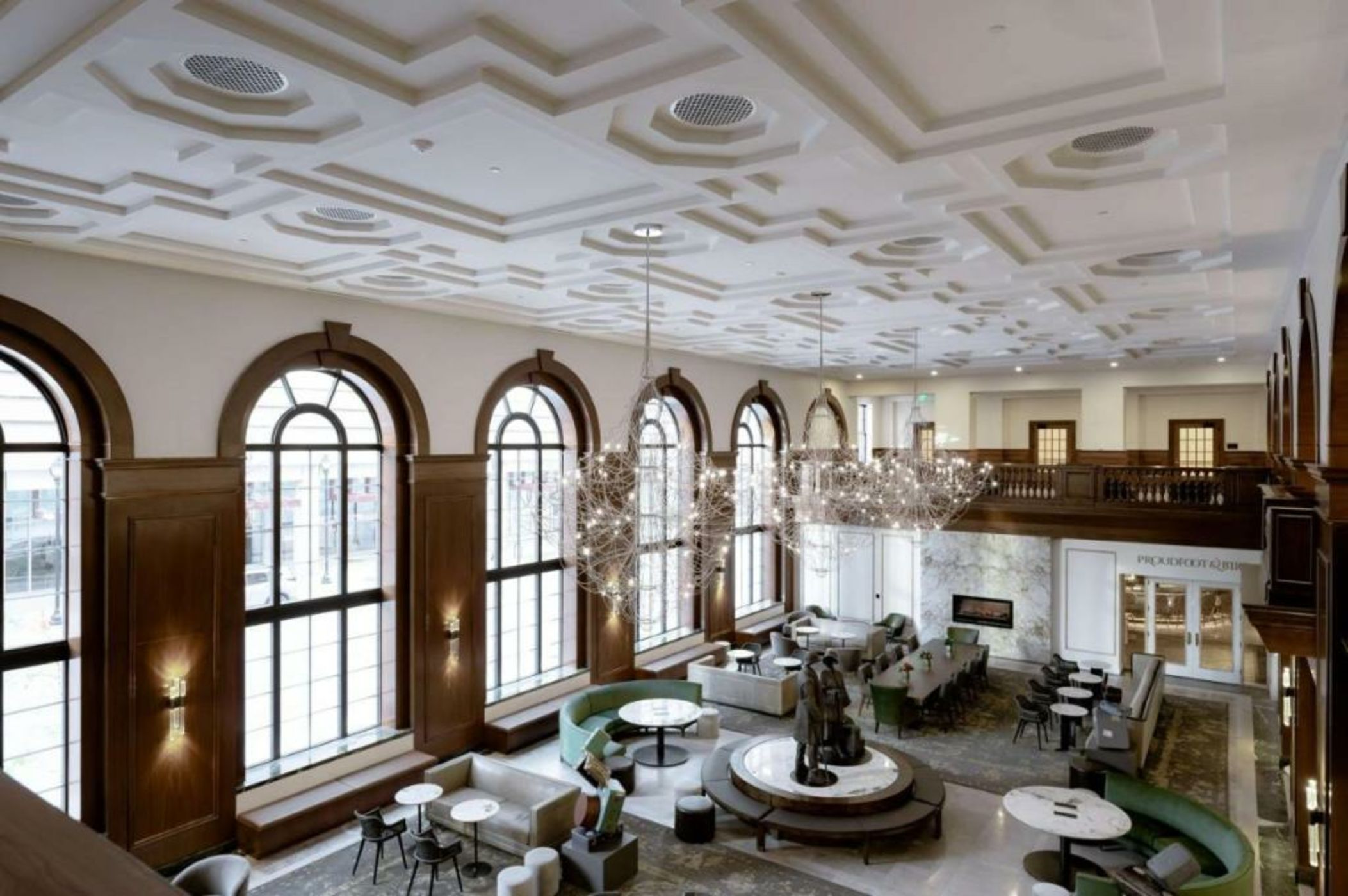 Hotel Fort Des Moines, Curio Collection By Hilton