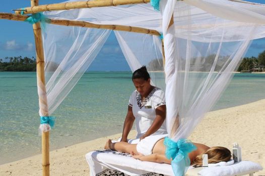 Muri Beach Club Hotel