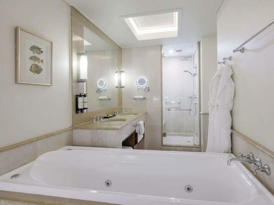 Pullman Reef Hotel Casino