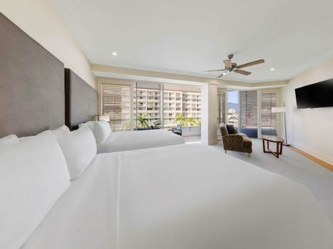 Pullman Reef Hotel Casino