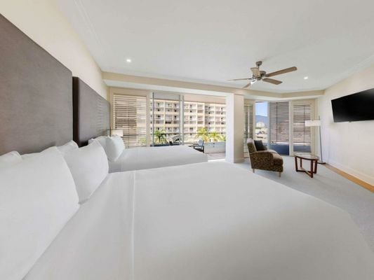 Pullman Reef Hotel Casino