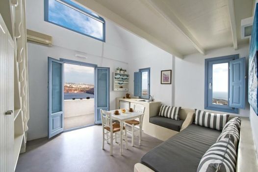 Apanemo Hotel & Suites