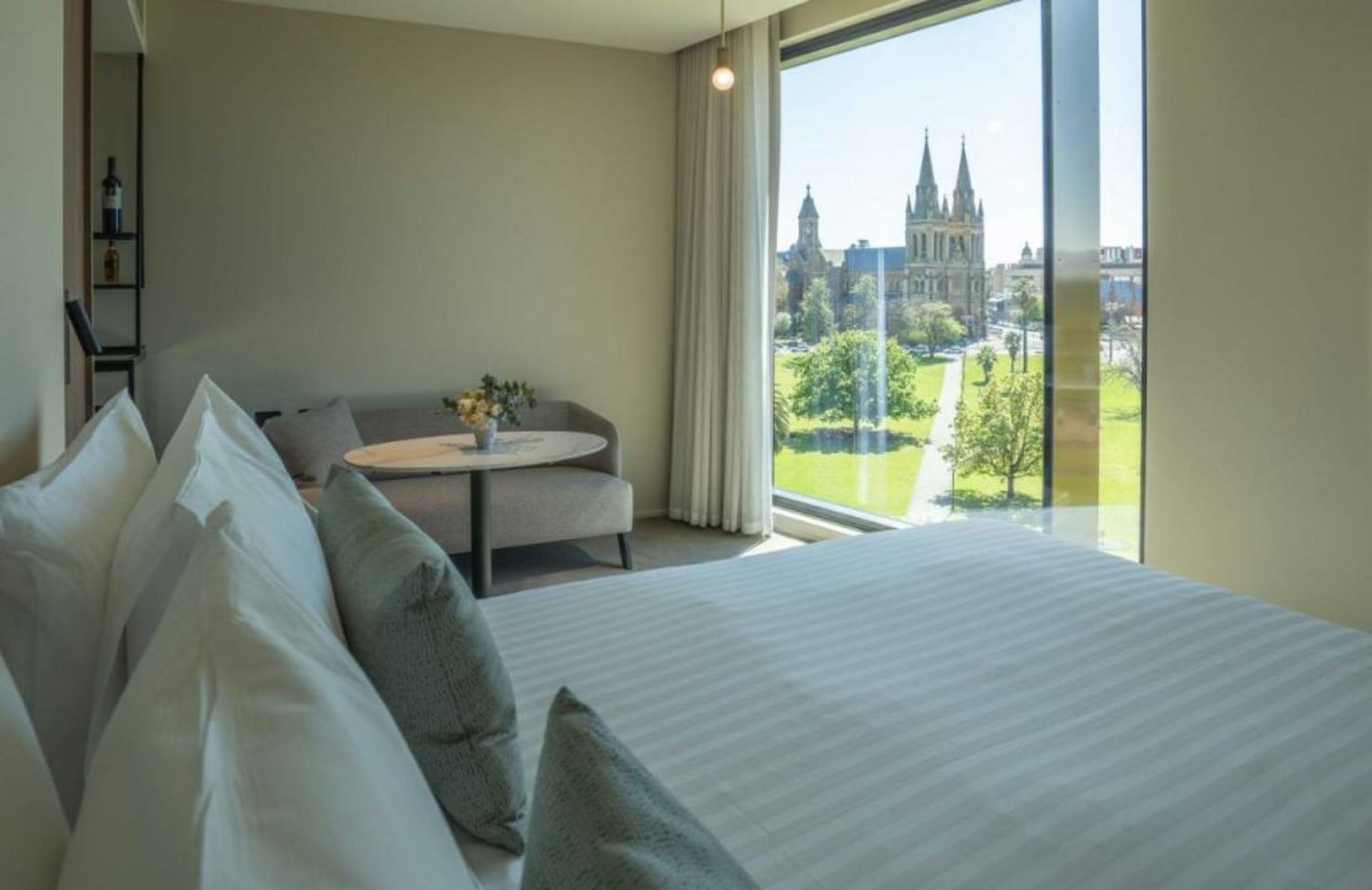 Oval Hotel at Adelaide Oval