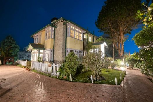 Windamere Hotel - A Colonial Heritage Since 1841