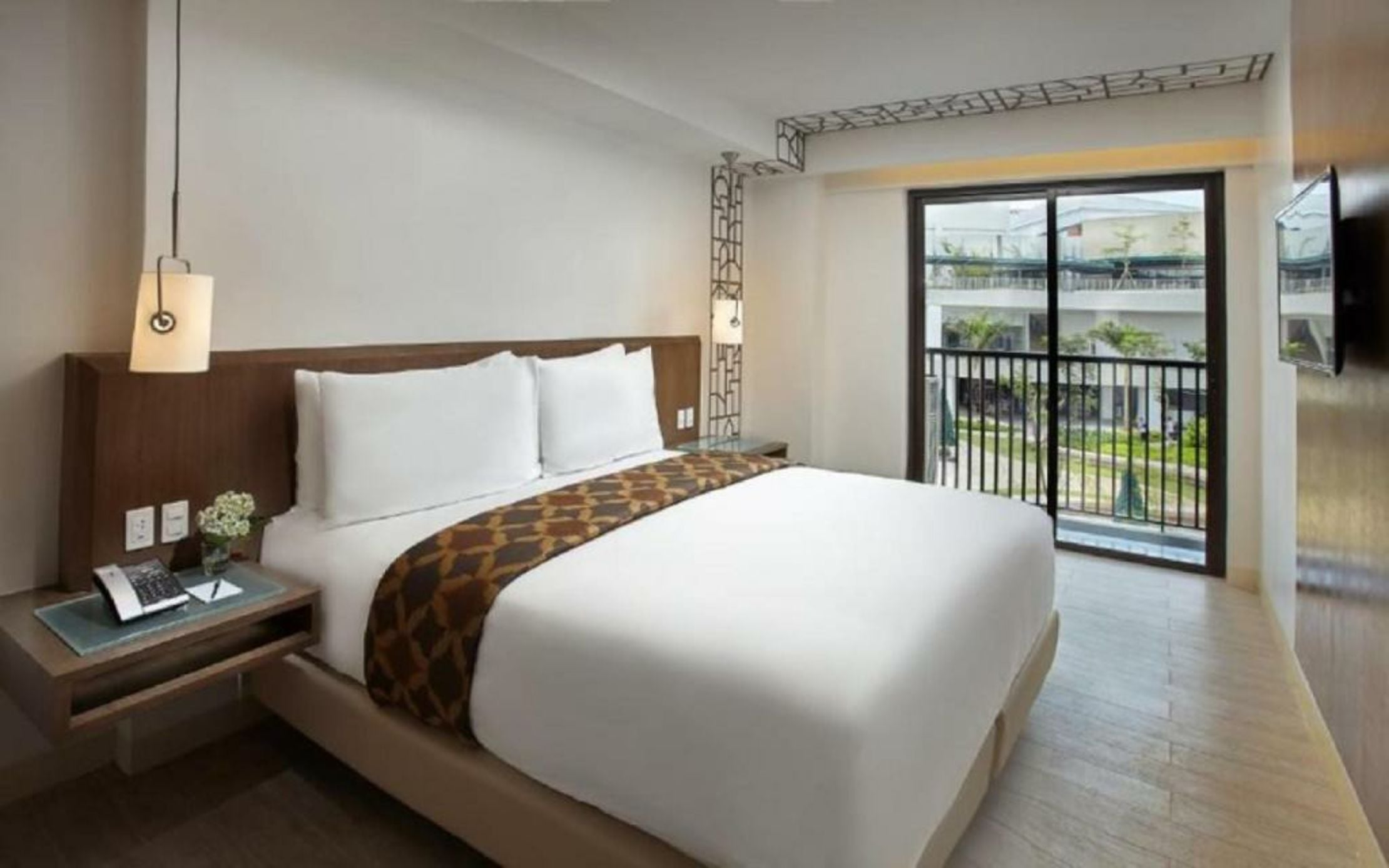 Quest Hotel Tagaytay