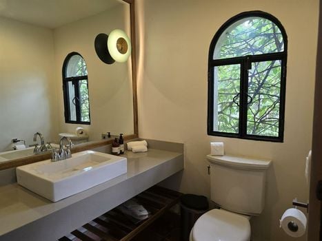 Alta Las Palomas Hotel