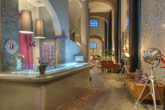 Alta Las Palomas Hotel