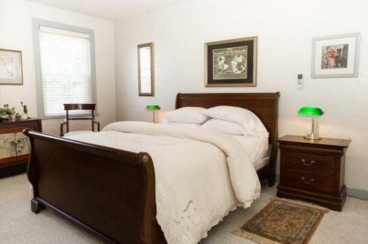 James Buchanan Hotel, Trademark Collection by Wyndham