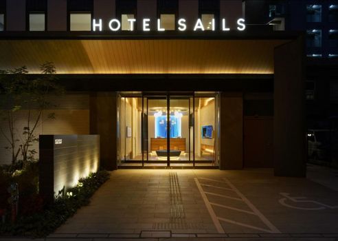 HOTEL SAILS