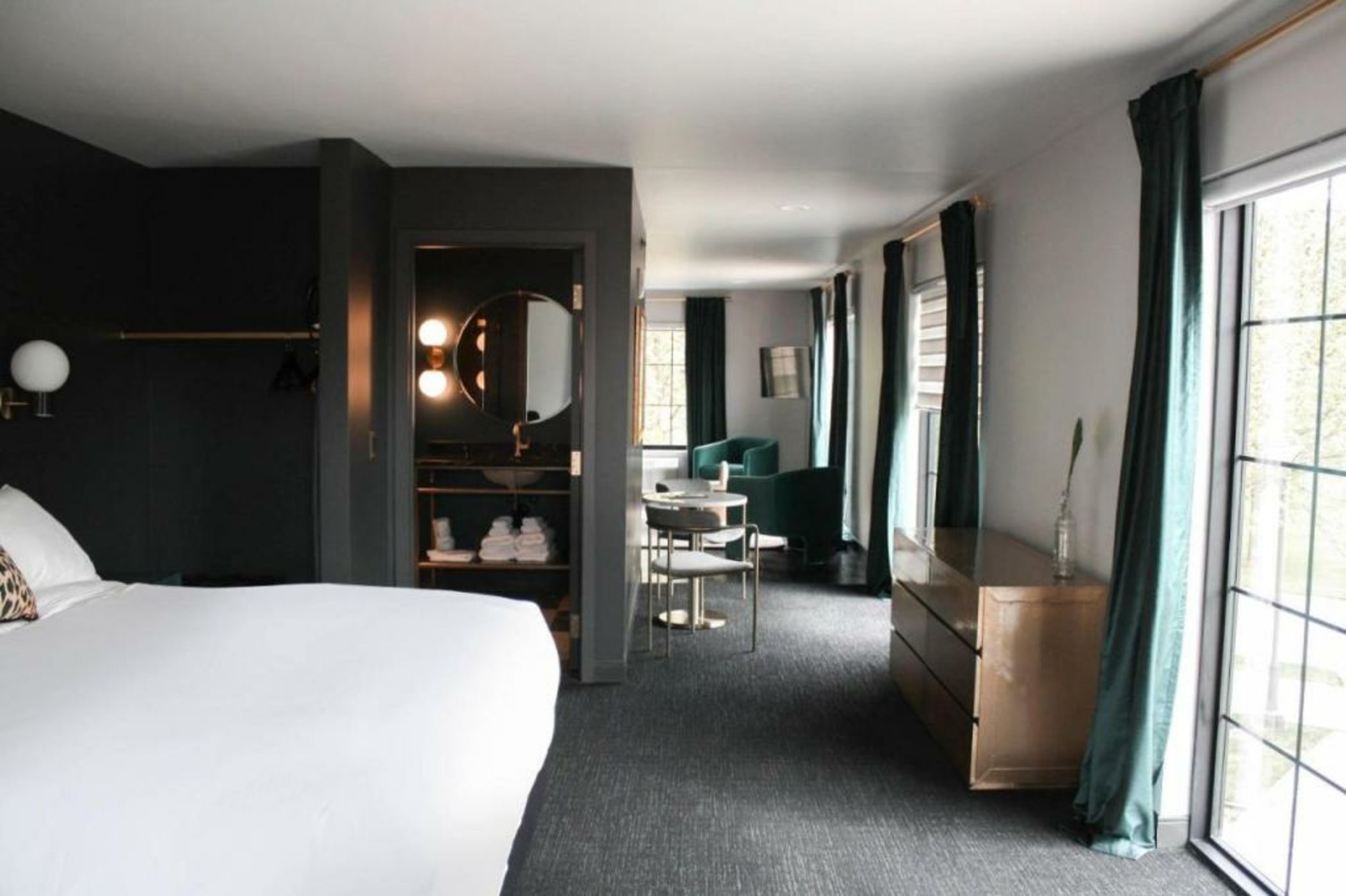 The Inn Hotel Lake Okoboji, an Ascend Collection Hotel