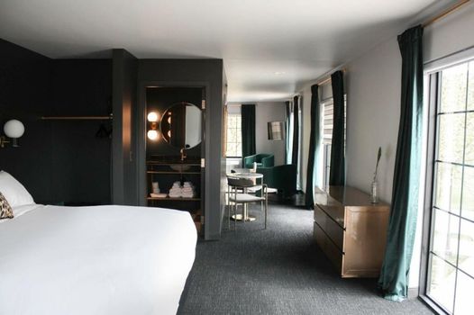 The Inn Hotel Lake Okoboji, an Ascend Collection Hotel