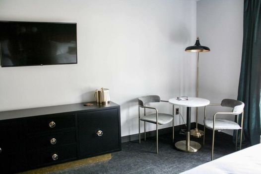 The Inn Hotel Lake Okoboji, an Ascend Collection Hotel