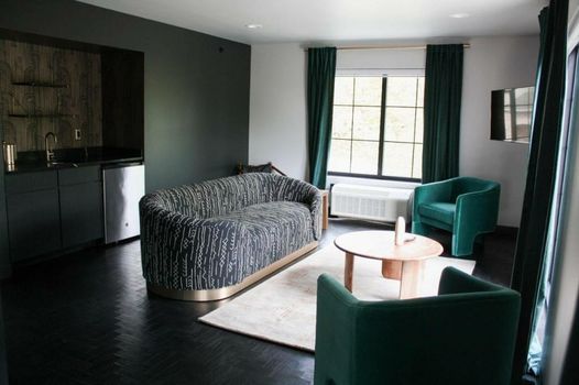 The Inn Hotel Lake Okoboji, an Ascend Collection Hotel